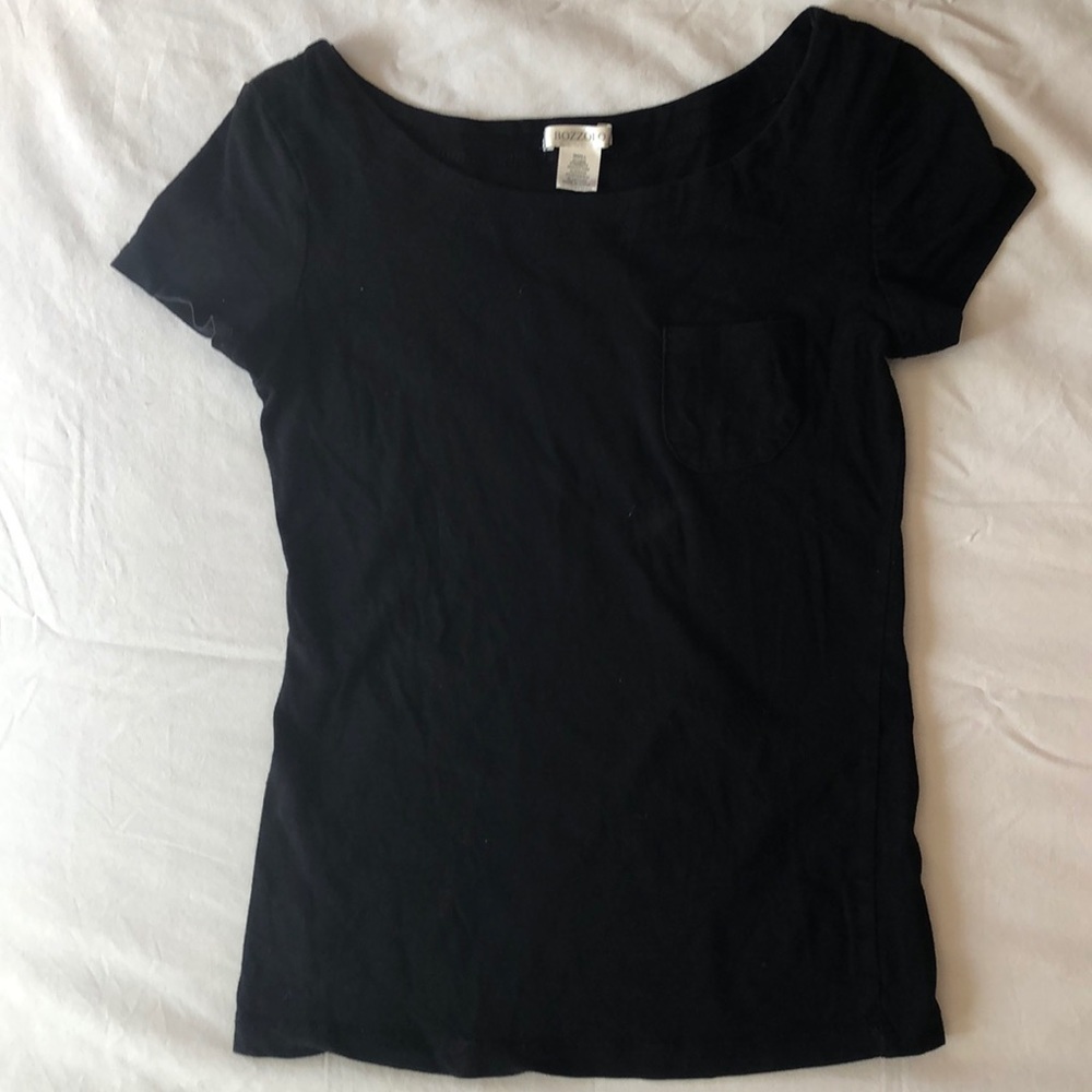 Cute plain black pocket tee!